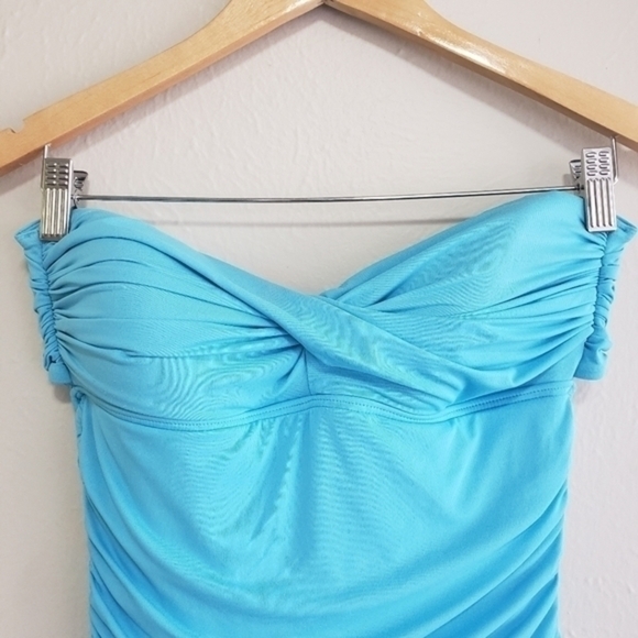 CARMEN Marc Valvo Smocked Bandeau Swimdres Waterfall Solid - Picture 4 of 11